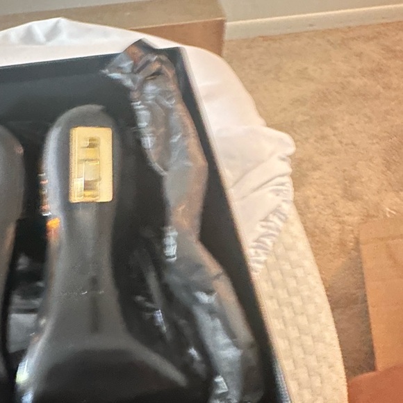 YSL heels size 37. Worn twice. Paid $1,000 asking price 800. Still have the box. - Picture 2 of 4